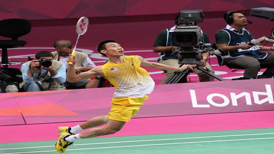 Smash badminton in fastest world World's fastest